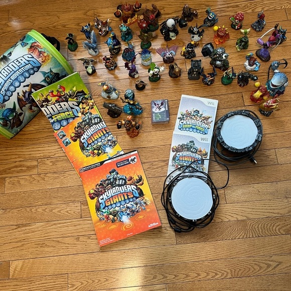 Skylander Activision Bundle Collections Deal- All in Pictures Included- - Picture 1 of 9